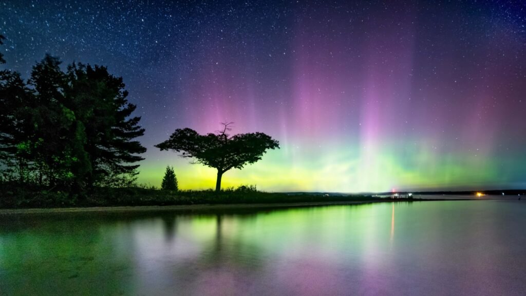 Severe geomagnetic storm could spark northern lights as far south as Alabama and northern California tonight