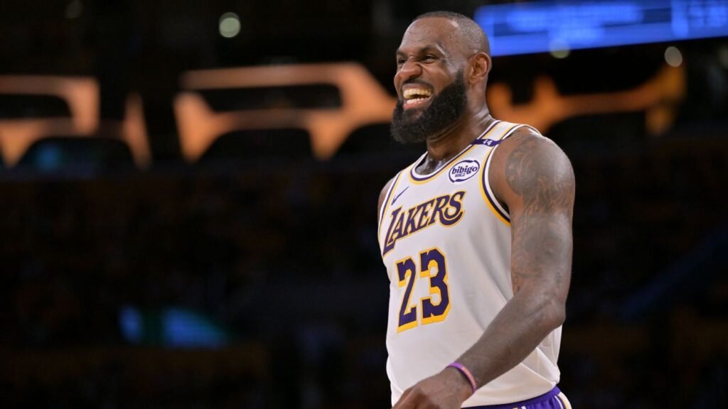 NBA free agency 2025 – Latest signings, news, buzz, trades, live reports