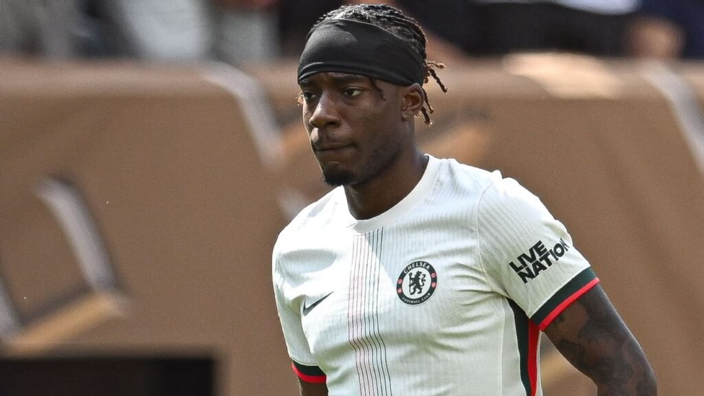 Transfer rumors, news: Arsenal join race to sign Madueke