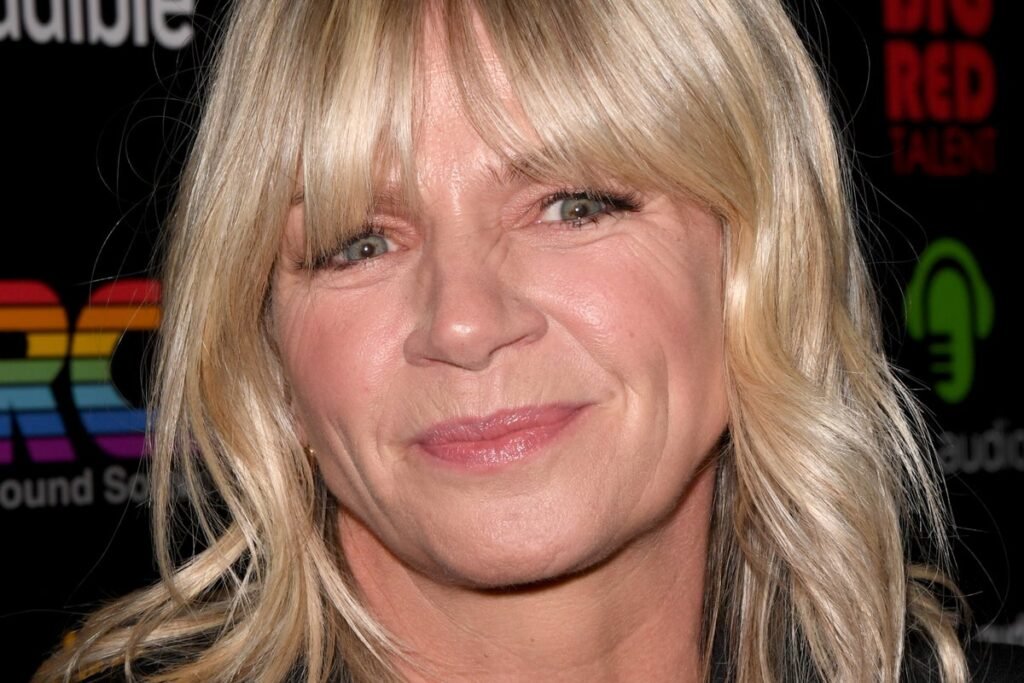 Zoe Ball concerns BBC Radio 2 listeners after announcing painful health condition
